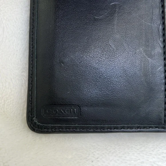 COPY - Vintage Coach Black Wallet with Silver Buckle - Picture 4 of 16